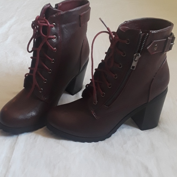 JUST FAB Ankle Lace up boots - Picture 1 of 3